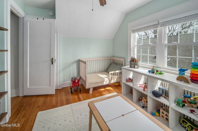 19 Fordham Court, Albany, NY 12209