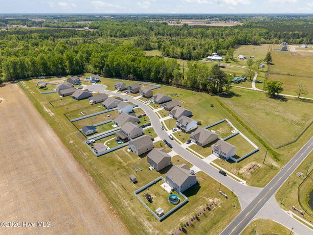 4413 Marthas Village Lane, Ayden, NC 28513
