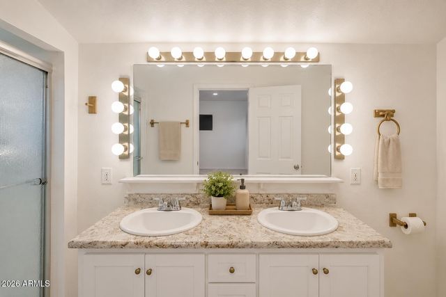 7 S CATALINA Street, Gilbert, AZ 85233