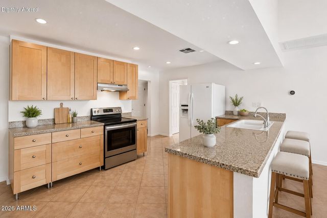 7 S CATALINA Street, Gilbert, AZ 85233