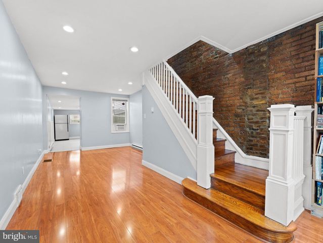 2214 ALMOND ST, Philadelphia, PA 19125