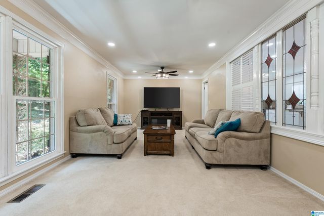 374 VALLEY LANE, Warrior, AL 35180