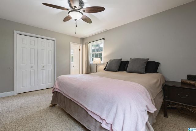 374 VALLEY LANE, Warrior, AL 35180