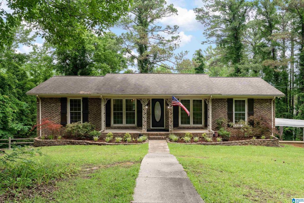 374 VALLEY LANE, Warrior, AL 35180