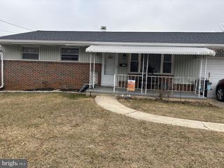 439 N LOMBARD ST, Dallastown, PA 17313