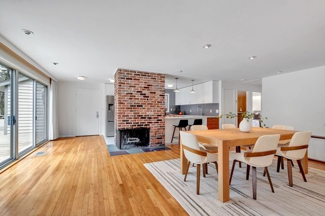 85 The Valley Rd, Concord, MA 01742