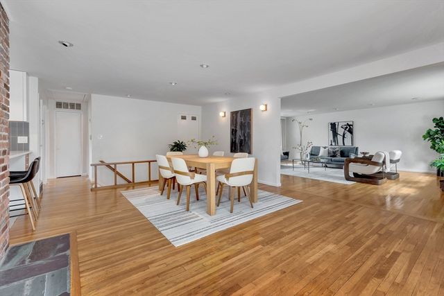 85 The Valley Rd, Concord, MA 01742