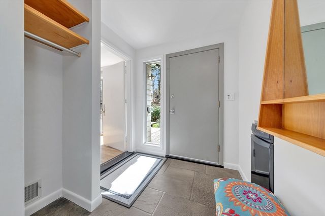 85 The Valley Rd, Concord, MA 01742