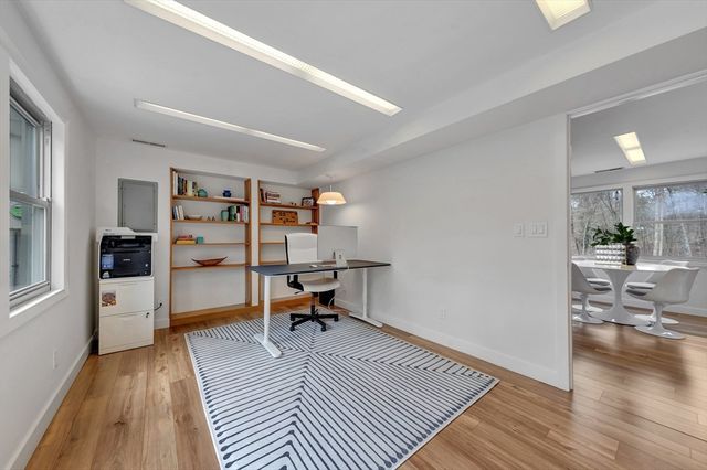 85 The Valley Rd, Concord, MA 01742