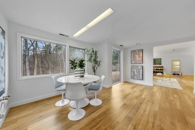 85 The Valley Rd, Concord, MA 01742