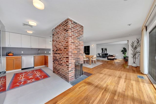 85 The Valley Rd, Concord, MA 01742