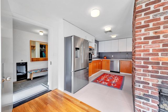 85 The Valley Rd, Concord, MA 01742