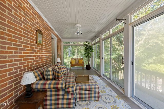 401 Laurel Hill Road, Chapel Hill, NC 27514
