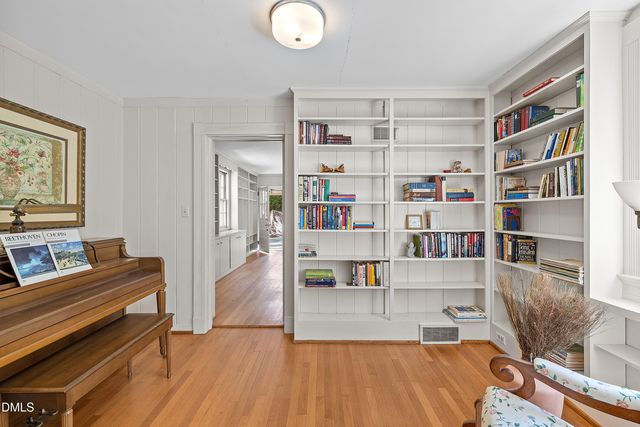 401 Laurel Hill Road, Chapel Hill, NC 27514