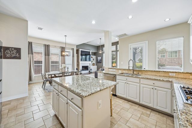 808 Edgewood Drive, Keller, TX 76248