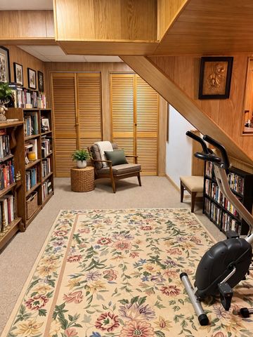 15 Eliot Rd 15, Needham, MA 02492