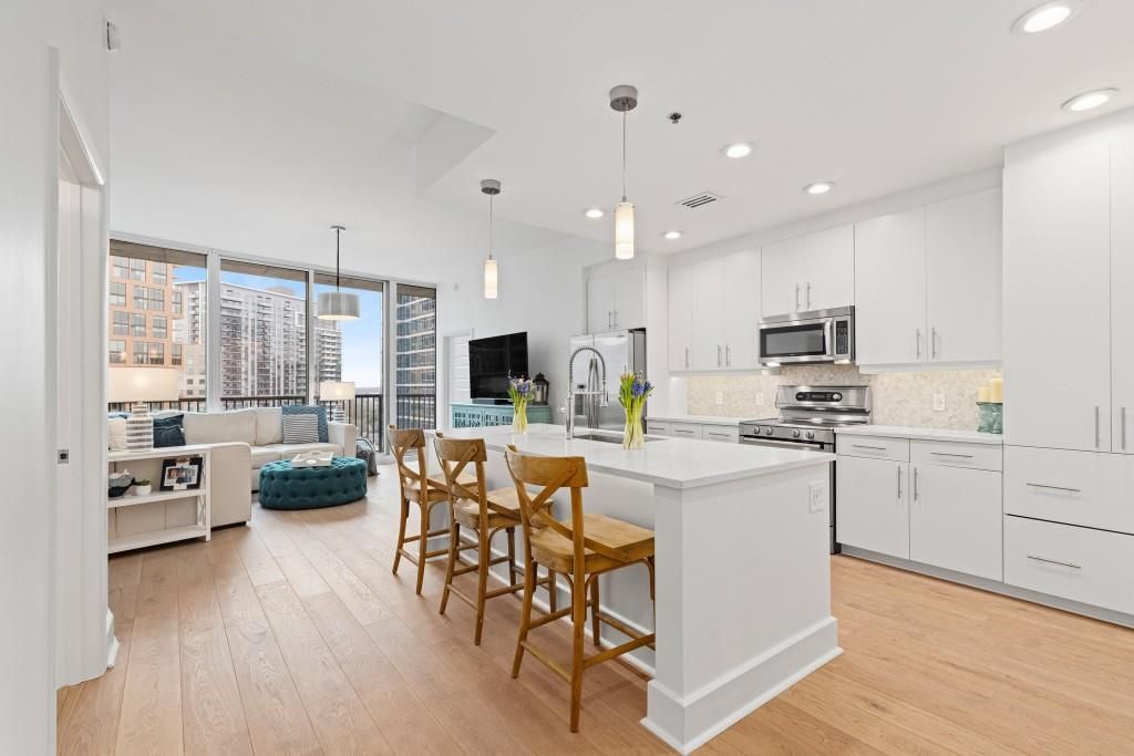 1080 Peachtree NE Street 1504, Atlanta, GA 30309