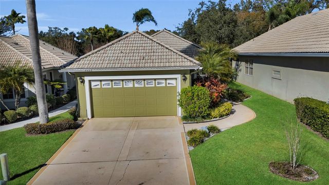 9008 HEATHLAND COURT, Mount Dora, FL 32757