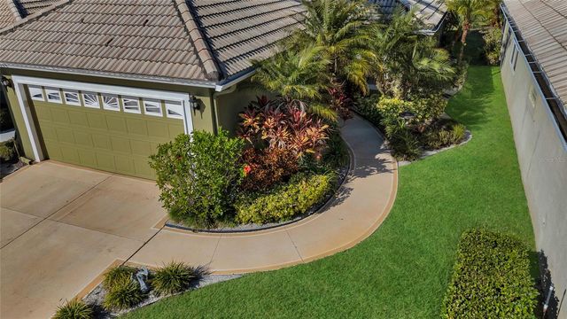 9008 HEATHLAND COURT, Mount Dora, FL 32757