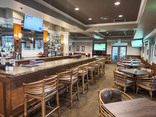 9008 HEATHLAND COURT, Mount Dora, FL 32757