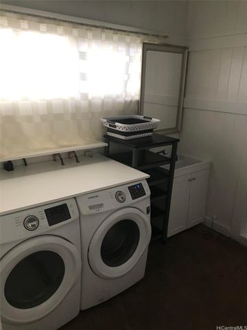 1556 Alewa Drive, Honolulu, HI 96817