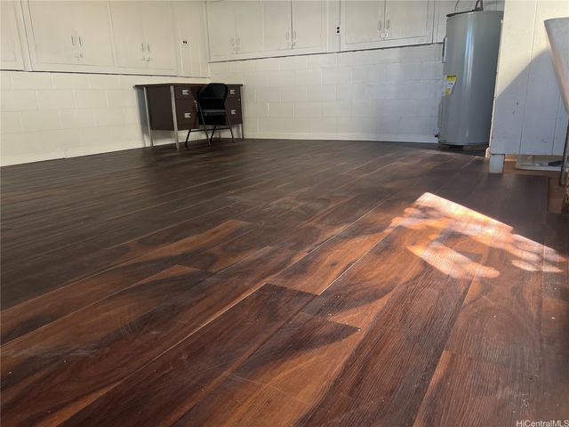 1556 Alewa Drive, Honolulu, HI 96817