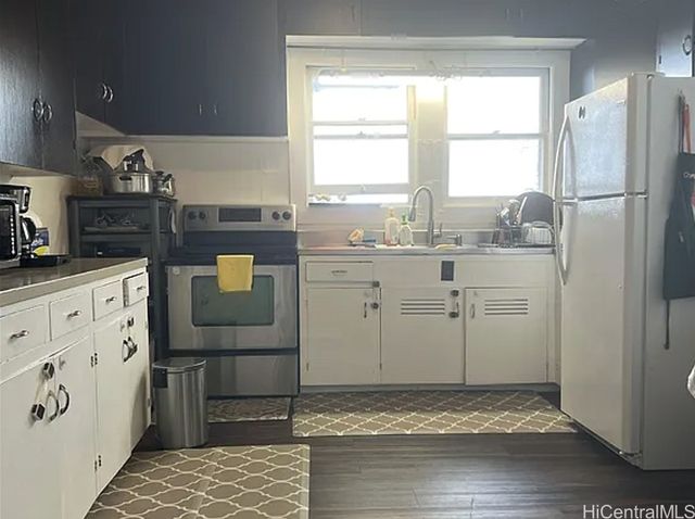 1556 Alewa Drive, Honolulu, HI 96817