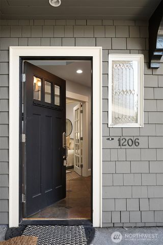 1206 E Republican Street, Seattle, WA 98102