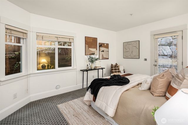 1206 E Republican Street, Seattle, WA 98102