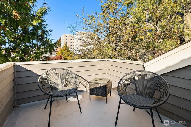 1206 E Republican Street, Seattle, WA 98102