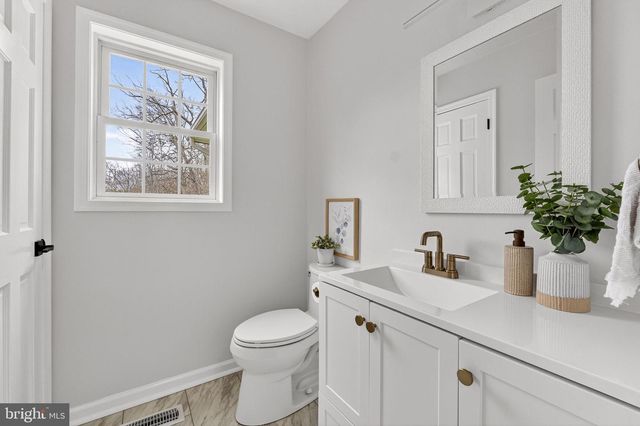 1029 FLEMING PARK RD, Mount Jackson, VA 22842