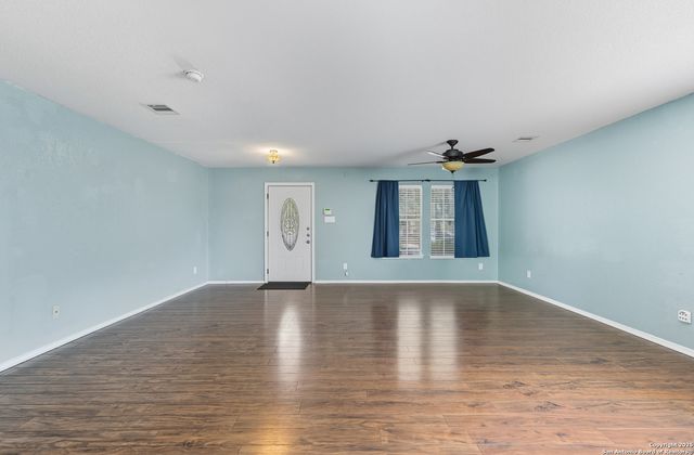 7527 Escada Crest, San Antonio, TX 78254