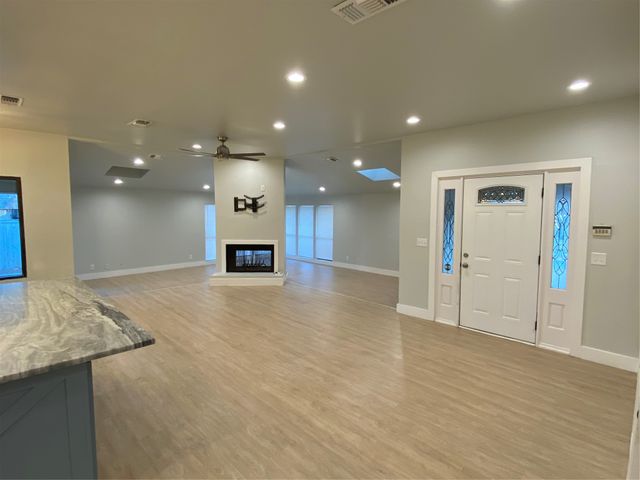 4704 Pershing Avenue, Fort Worth, TX 76107