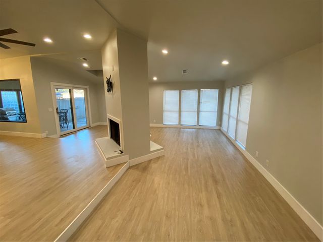 4704 Pershing Avenue, Fort Worth, TX 76107