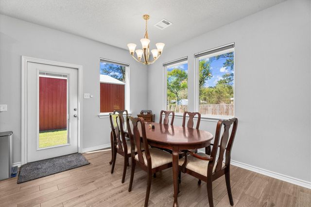 382 W Rollingwood Street, Pinehurst, TX 77362