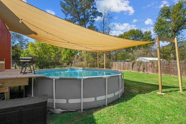 382 W Rollingwood Street, Pinehurst, TX 77362