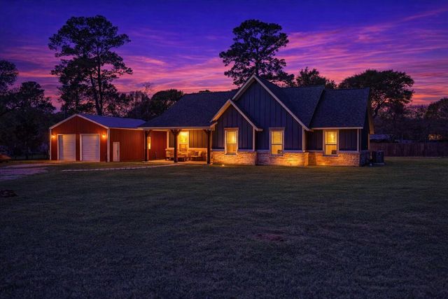 382 W Rollingwood Street, Pinehurst, TX 77362