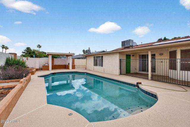 4034 W ANDERSON Drive, Glendale, AZ 85308