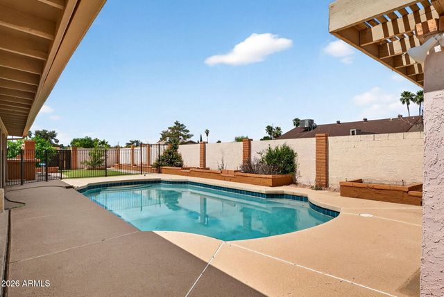 4034 W ANDERSON Drive, Glendale, AZ 85308