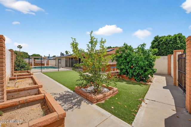 4034 W ANDERSON Drive, Glendale, AZ 85308