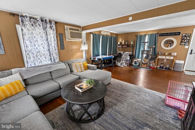6687 HEARNS POND RD, Seaford, DE 19973