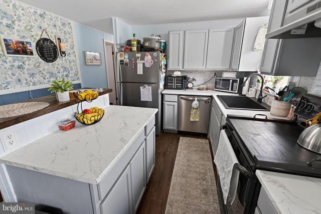 6687 HEARNS POND RD, Seaford, DE 19973