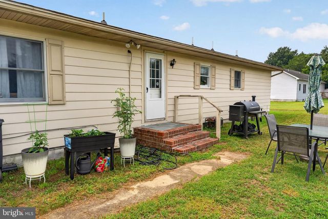 6687 HEARNS POND RD, Seaford, DE 19973