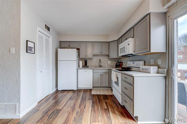 10161 Squire Meadows Drive C, St Louis, MO 63123