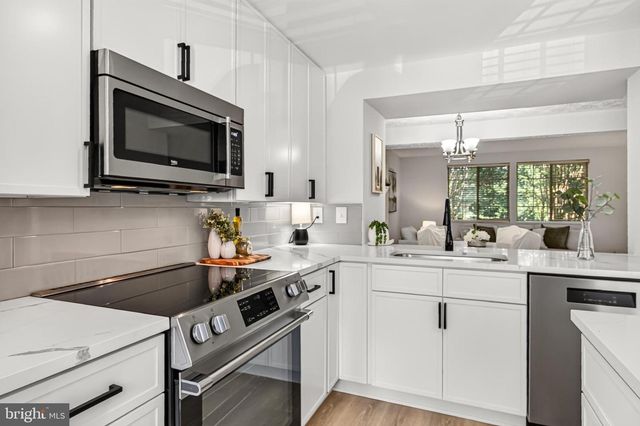 2810 NEW PROVIDENCE CT, Falls Church, VA 22042