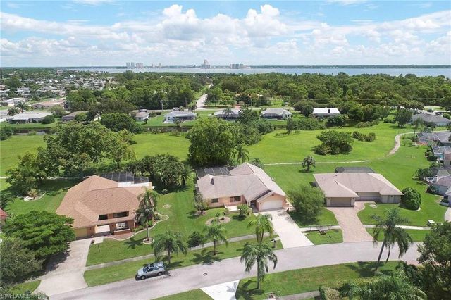 4220 Glasgow CT, North Fort Myers, FL 33903