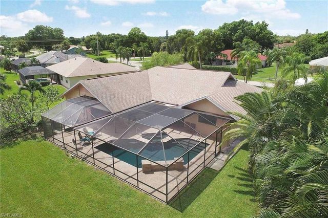 4220 Glasgow CT, North Fort Myers, FL 33903