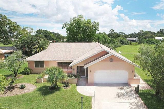 4220 Glasgow CT, North Fort Myers, FL 33903