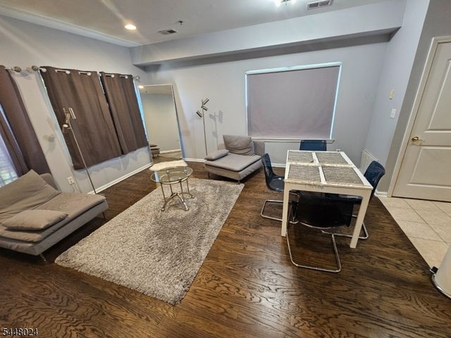 351 S Broad St, Elizabeth City, NJ 07202