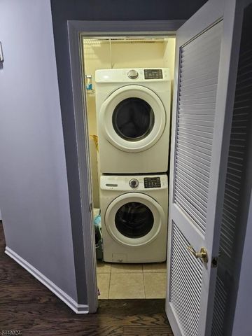 351 S Broad St, Elizabeth City, NJ 07202